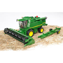 John Deere Combine Harvester T 670I