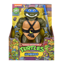 Teenage Mutant Ninja Turtles Classic 12 Inch Giant Figure - Leonardo